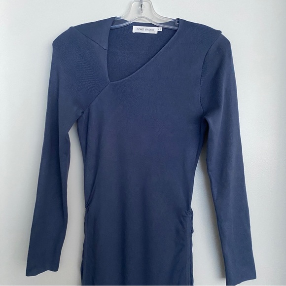 Floret Studios. Blue ribbed sweater dress size M - Picture 4 of 4